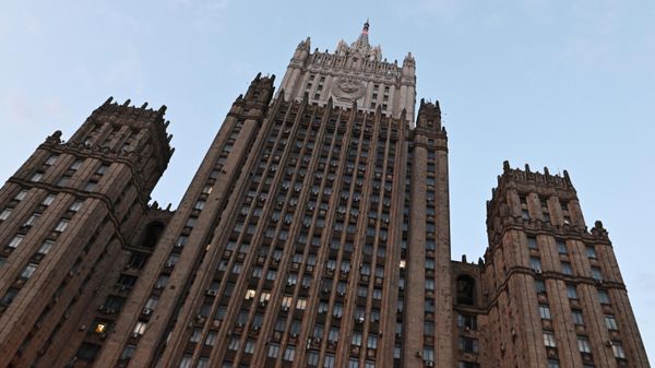 Здание Министерства иностранных дел РФ в Москве.