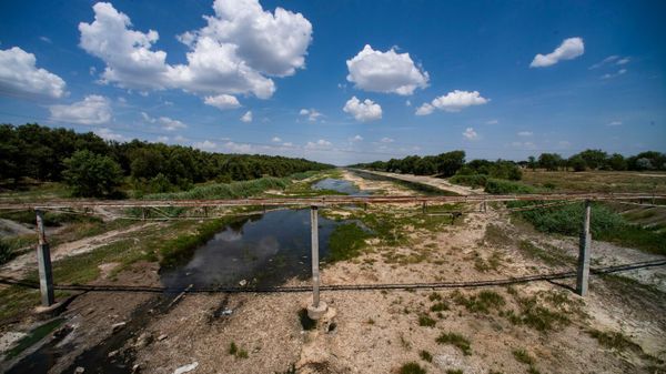 Северо-Крымский канал после разрушения плотины на Каховском водохранилище