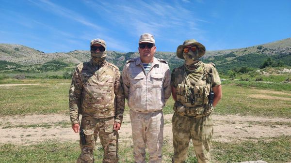 Участники СВО на полигоне в Перевальном рассказали о жизни за ленточкой