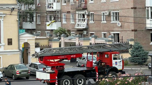 На месте взрыва ракеты в Таганроге