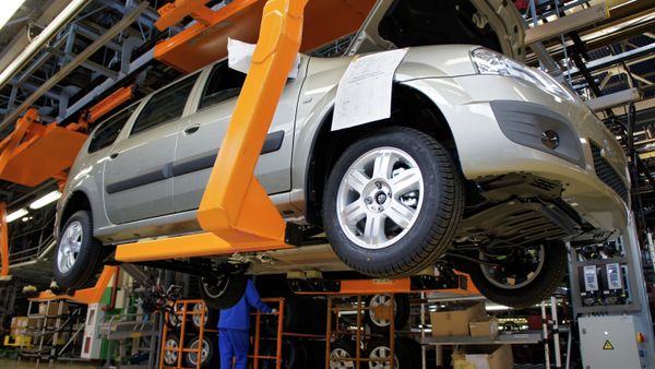 Lada Largus на конвейере АвтоВАЗа