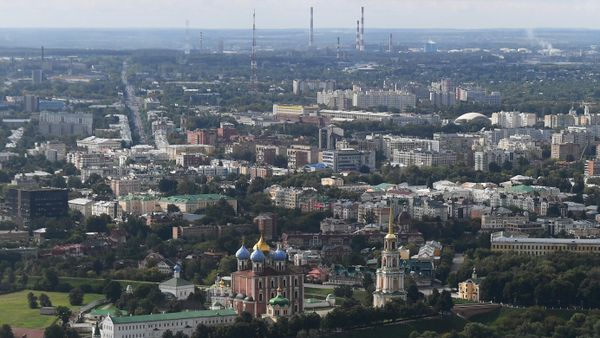 Вид на Рязань и Рязанский кремль