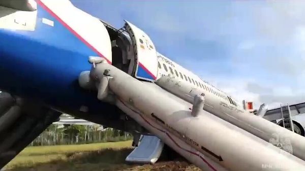 Пассажирский самолёт совершил вынужденную посадку в Новосибирской области 
