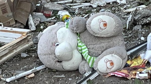 В Новой Каховке восстановили подачу света, газа и воды в разрушенные в результате удара ВСУ дома