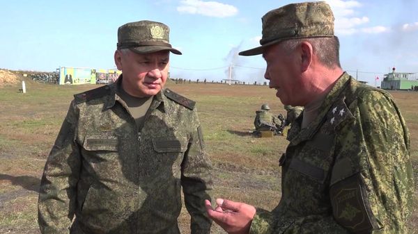 Министр обороны С. Шойгу проверил организацию боевой подготовки на полигонах ЮВО