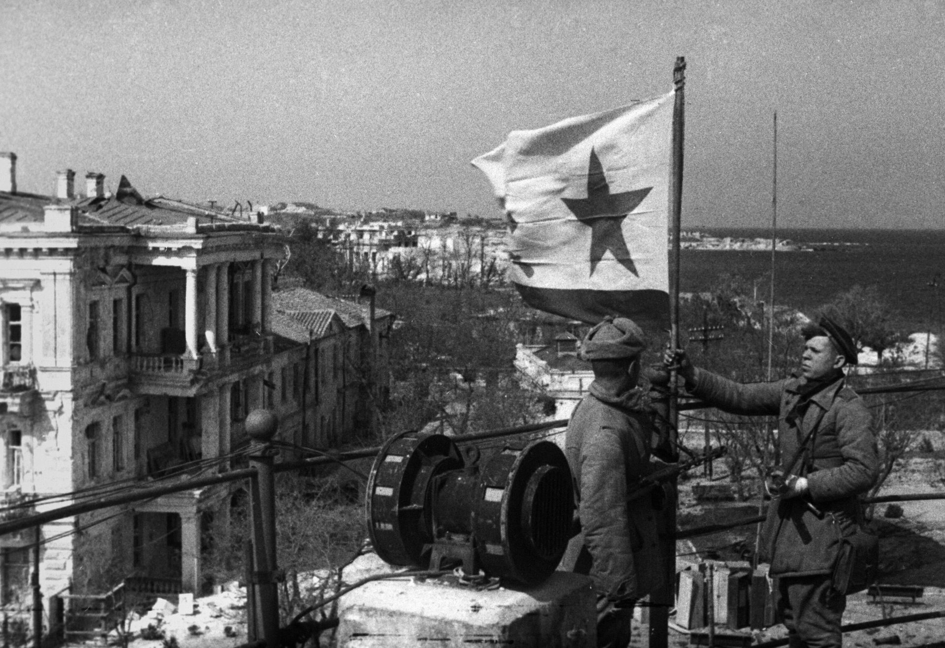 Таким был Севастополь после освобождения - РИА Новости, 1920, 29.10.2023