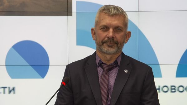 Председатель Отделения РГО в Республике Крым, заместитель директора по науке НСПК Пещера Таврида КФУ им. В.И. Вернадского Геннадий Самохин Председатель Отделения РГО в Республике Крым, заместитель директора по науке НСПК Пещера Таврида КФУ им. В.И. Вернадского Геннадий Самохин