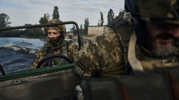 Боевики ВСУ на лодках