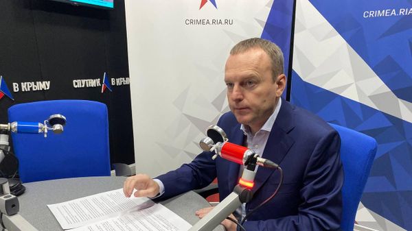 Константин Бахарев