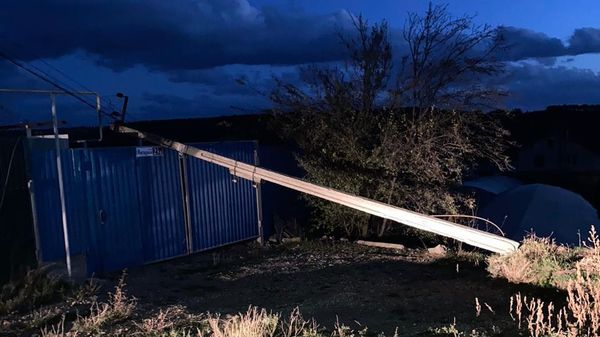 Последствия ураганного ветра в Крыму