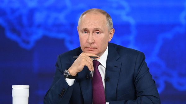Прямая линия с президентом РФ Владимиром Путиным