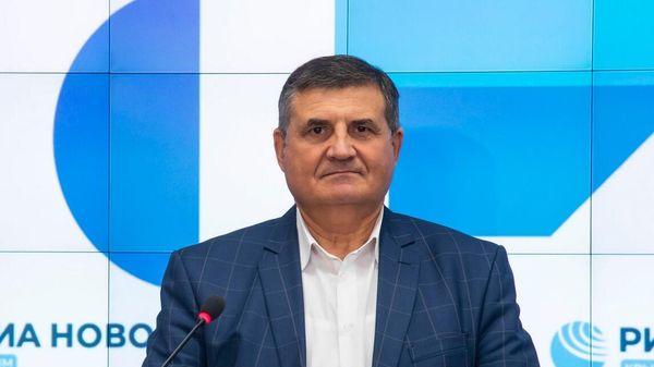 Главный внештатный специалист Министерства здравоохранения Республики Крым по медицинской профилактике, главный врач ГБУЗ РК Центр общественного здоровья и медицинской профилактики(ГБУЗ РК ЦОЗМП) Владимир Мещеряков Главный внештатный специалист Министерства здравоохранения Республики Крым по медицинской профилактике, главный врач ГБУЗ РК Центр общественного здоровья и медицинской профилактики(ГБУЗ РК ЦОЗМП) Владимир Мещеряков