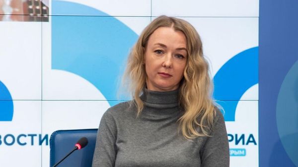 Главный внештатный специалист Министерства здравоохранения Республики Крым по ВИЧ-инфекции у детей, заведующая амбулаторно-поликлиническим отделением ГБУЗ РК ЦПБ СПИД Екатерина Доценко Главный внештатный специалист Министерства здравоохранения Республики Крым по ВИЧ-инфекции у детей, заведующая амбулаторно-поликлиническим отделением ГБУЗ РК ЦПБ СПИД Екатерина Доценко