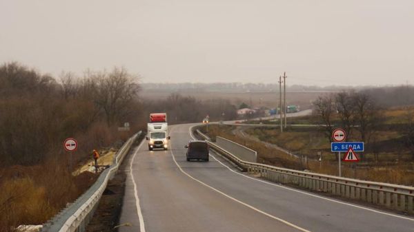 Мост в составе сухопутного маршрута из Ростовской области в Крым