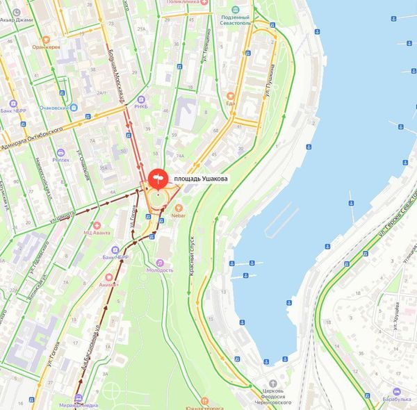 В центре Севастополя затруднено движение транспорта