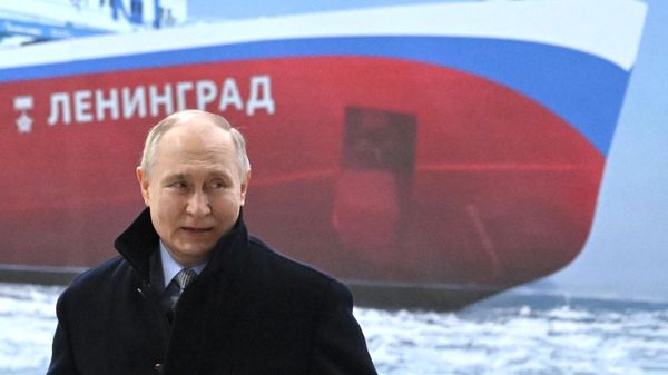 Рабочая поездка президента РФ В. Путина в Санкт-Петербург