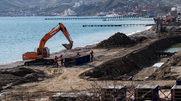 Реконструкция набережной в Коктебеле