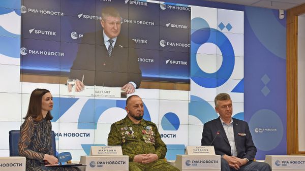 Видеомост в формате Москва-Симферополь Крымская весна: новый вектор в истории полуострова.