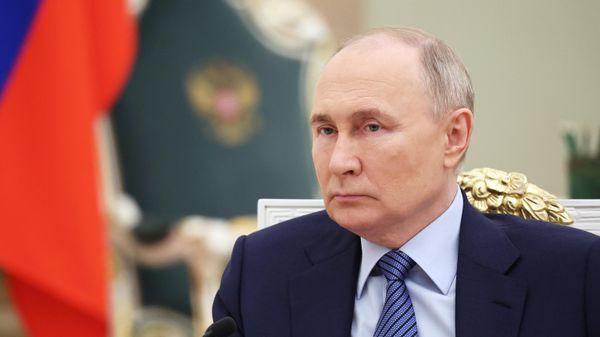 Президент РФ В. Путин встретился с победителями конкурса управленцев Лидеры России Президент РФ В. Путин встретился с победителями конкурса управленцев Лидеры России