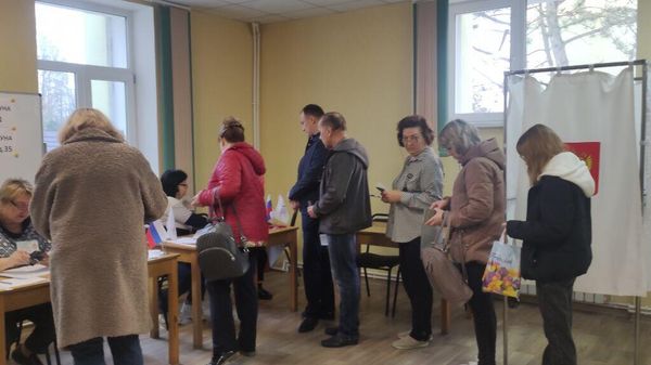 Голосование на выборах президента России в Симферополе