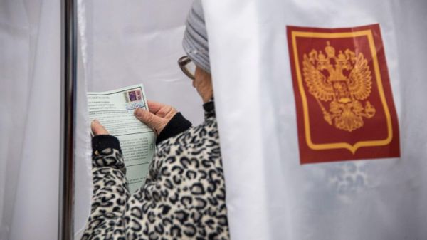 Жители Херсонской области голосуют на выборах президента России
