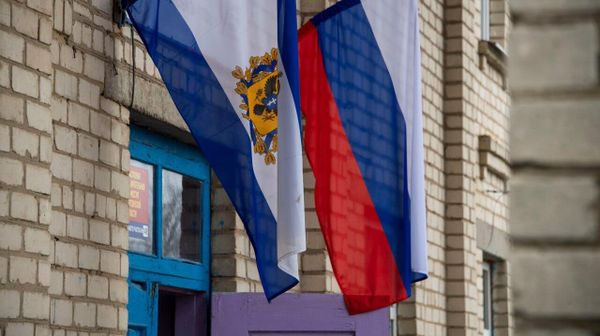 Флаги на избирательном участке