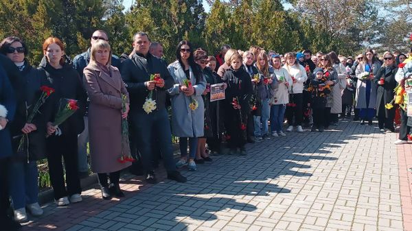 Мемориал в память о погибших в теракте в Крокус Сити Холле в Бахчисарае Мемориал в память о погибших в теракте в Крокус Сити Холле в Бахчисарае