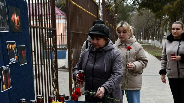 Мемориал в память о погибших в теракте в Крокус Сити Холле в Красногвардейском Мемориал в память о погибших в теракте в Крокус Сити Холле в Красногвардейском