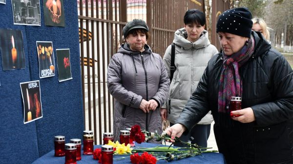 Мемориал в память о погибших в теракте в Крокус Сити Холле в Красногвардейском Мемориал в память о погибших в теракте в Крокус Сити Холле в Красногвардейском