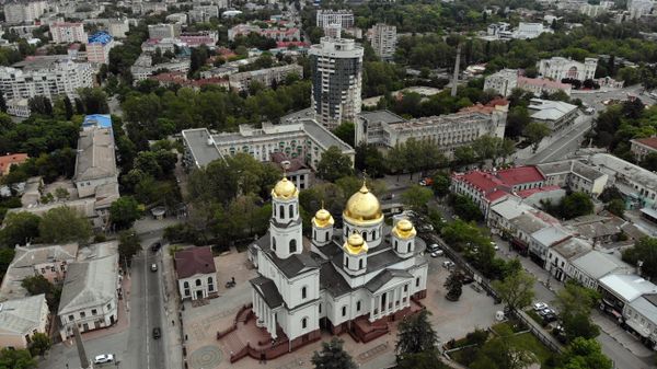Александро-Невский кафедральный собор в Симферополе.
