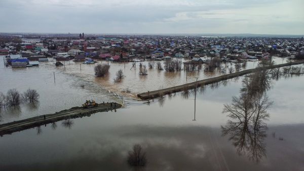 Прорыв дамбы в Орске