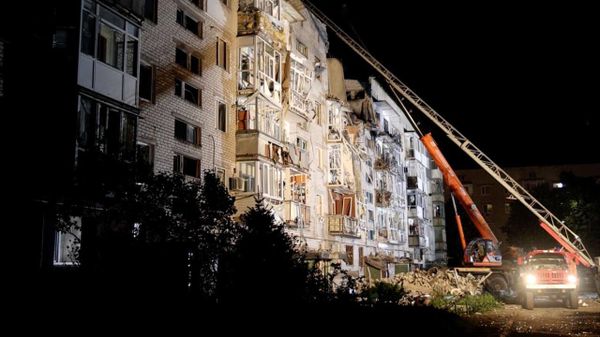 Число пострадавших при обстреле жилого дома в Токмаке возросло до четырех