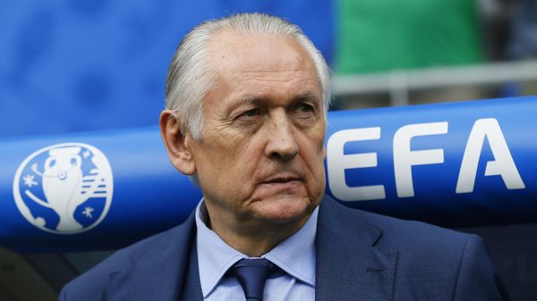 Главный тренер сборной Украины и крымского ФК Таврия Михаил Фоменко