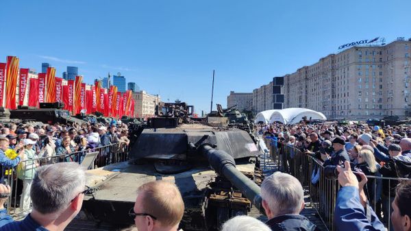 Выставка трофейной техники НАТО в Москве