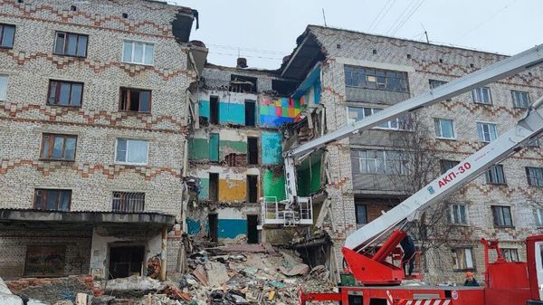 В Печоре полностью обрушился подъезд пятиэтажного дома 