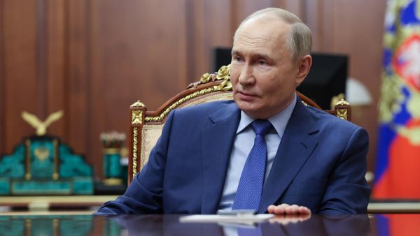 Президент Владимир Путин провел встречу со спикером Госдумы РФ В. Володиным
