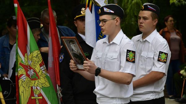 Акция посвящена памяти пограничников, павших в первых боях на государственной границе в июне 1941 года Акция посвящена памяти пограничников, павших в первых боях на государственной границе в июне 1941 года