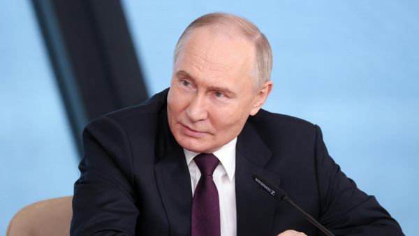 Рабочая поездка президента Владимира Путина в Санкт-Петербург