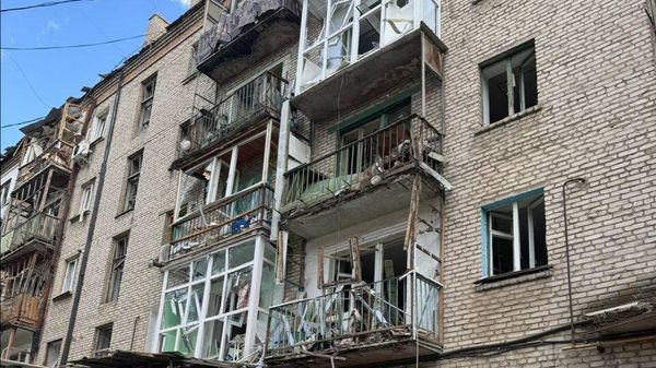 Последствия ракетного удара по Луганску