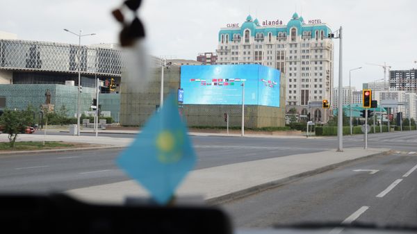 Визит президента Владимира Путина в Казахстан для участия в саммите ШОС