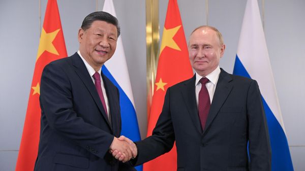 Президент России Владимир Путин и председатель КНР Си Цзиньпин