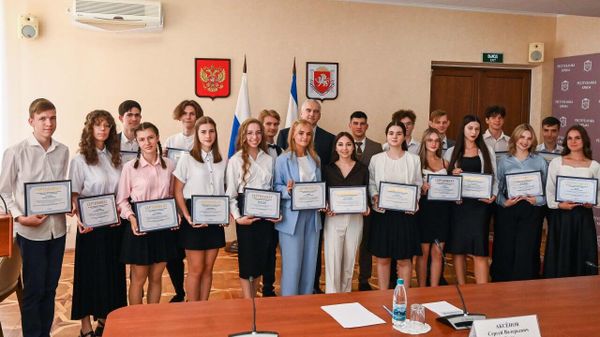 В Крыму 31 выпускник сдали ЕГЭ на 100 баллов В Крыму 31 выпускник сдали ЕГЭ на 100 баллов