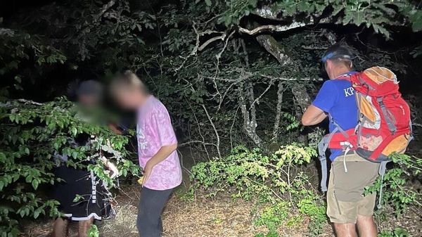 На горе Аю-Даг в Крыму спасли заблудившихся туристов