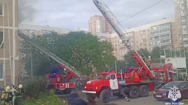 Ликвидация пожара в многоэтажном доме в Ульяновске
