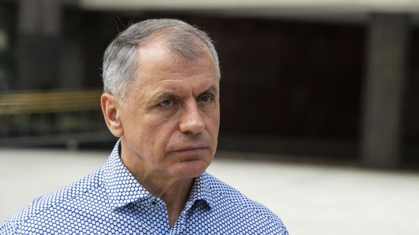 Владимир Константинов