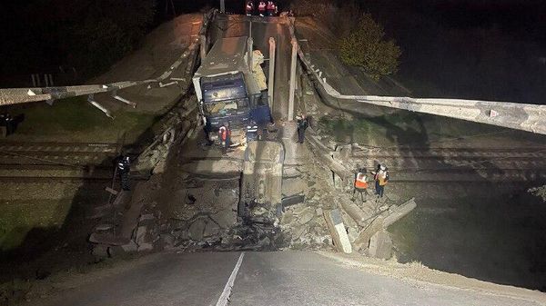 Обрушение моста в Джанкойском районе Крыма Обрушение моста в Джанкойском районе Крыма