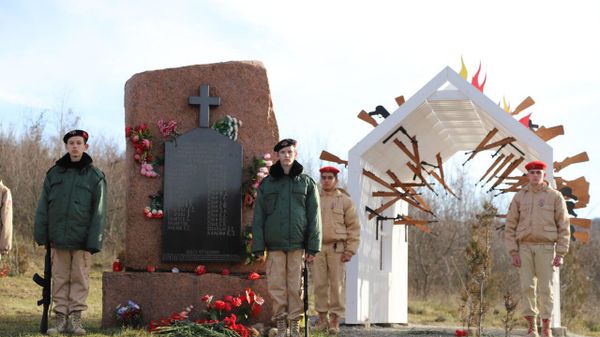В Бахчисарайском районе Крыма открыли арт-объект памяти уничтоженного села Лаки