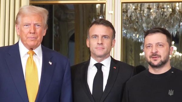 Переговоры Макрона, Трампа и Зеленского в Париже продолжались полчаса