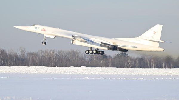 Модернизированный стратегический ракетоносец Ту-160М Илья Муромец. Модернизированный стратегический ракетоносец Ту-160М Илья Муромец.
