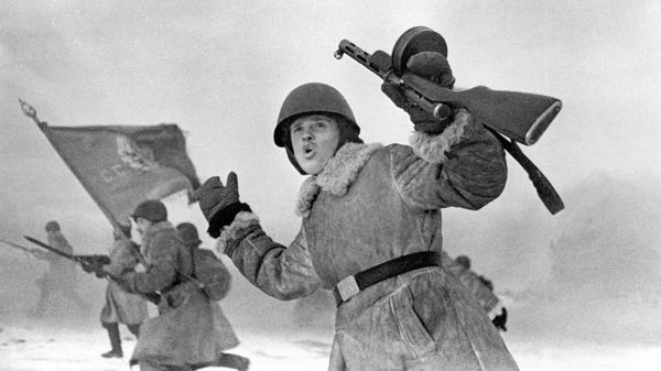 Операция Искра - наступательная операция советских войск с целью прорыва блокады Ленинграда (12-30 января 1943 г.). Операция Искра - наступательная операция советских войск с целью прорыва блокады Ленинграда (12-30 января 1943 г.).